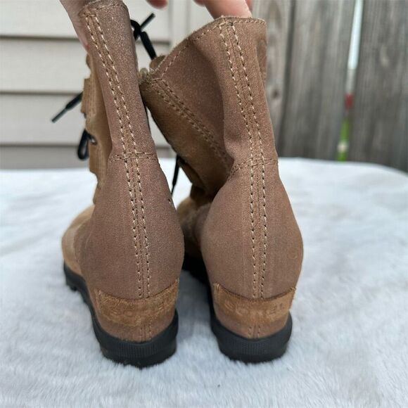 Sorel Girls' Wedge Boots Size 1 Brown Waterproof Suede Lace Up - Picture 3 of 9